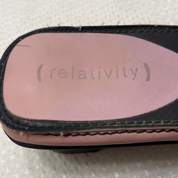 Relativity Pink Leather Slip On Sandal 8.5 Black Stitching (5) - Picture 3 of 6